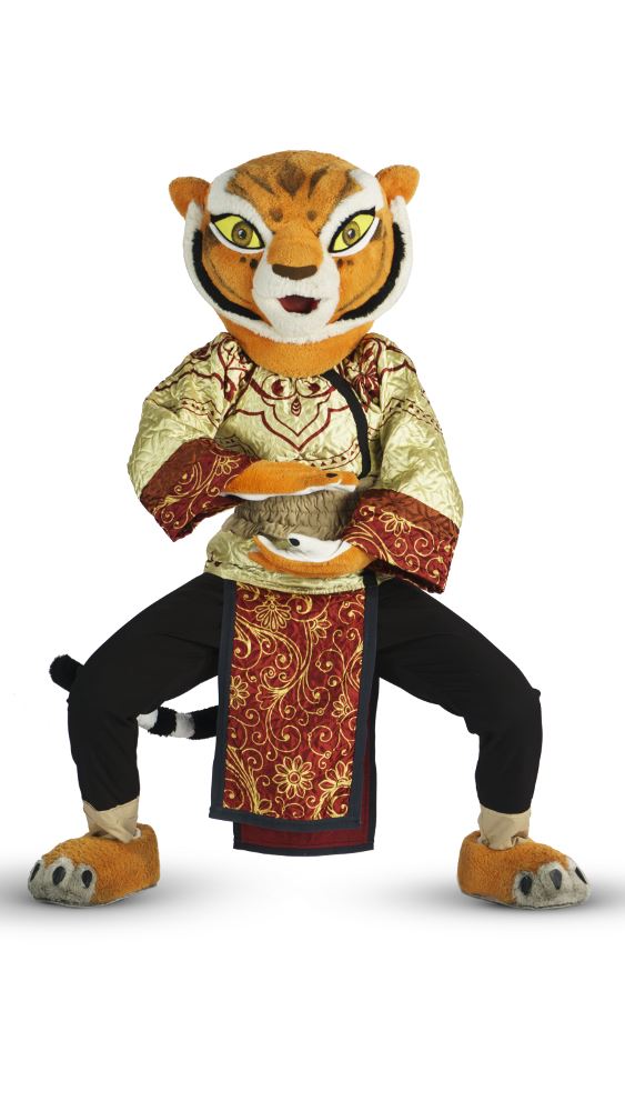 Mascots theater Kung Fu PandaMadagascaretc