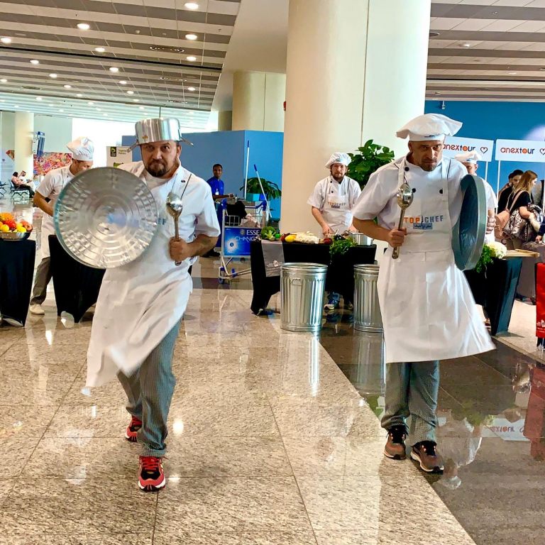 Stomp Show "Fun Chef Drummers"